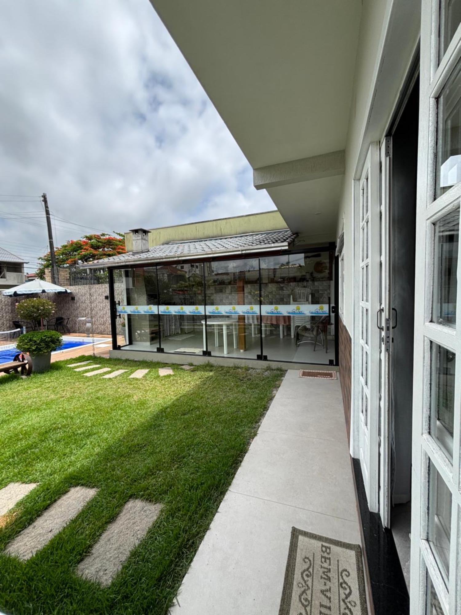 Casa de férias Casa Com Piscina Casaalbertibc